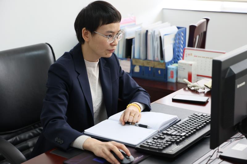 公开信息按发布时间滚动