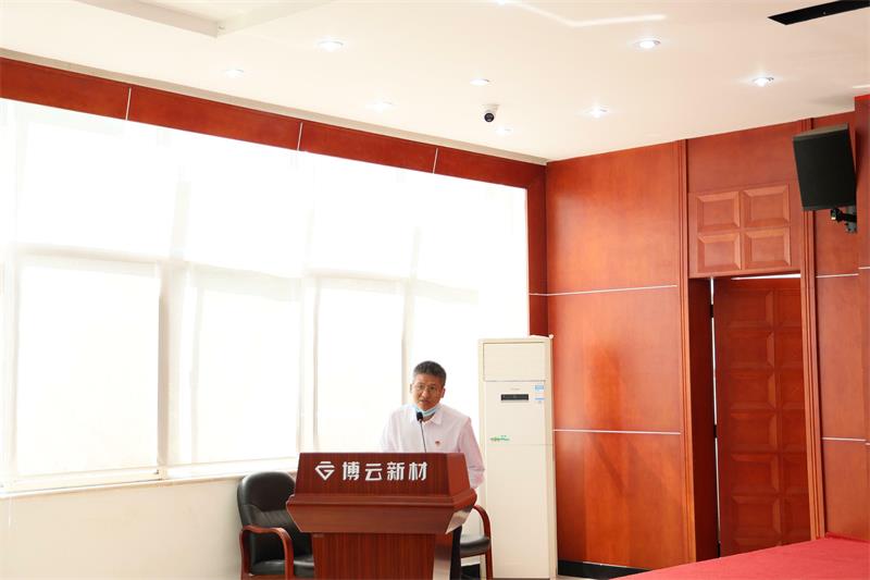 扫一扫添加官方微信